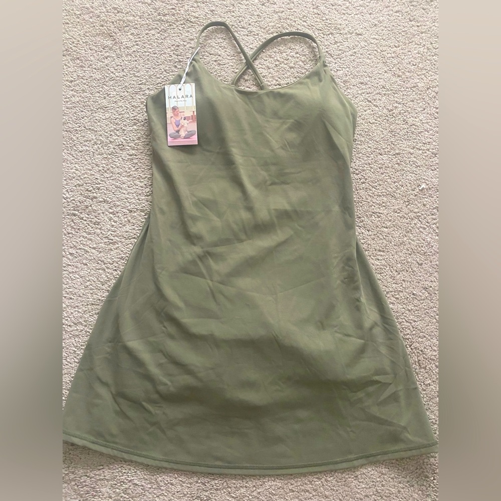 Halara traveler dress NWT